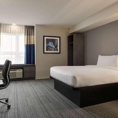 Microtel Inn & Suites By Wyndham Boisbriand Sainte-Therese Экстерьер фото